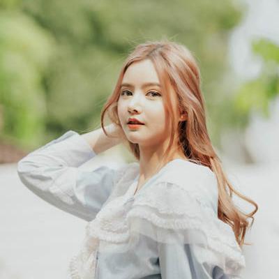 Aintoaon Nantawong   Pretty little Brunette girl smiling - 05