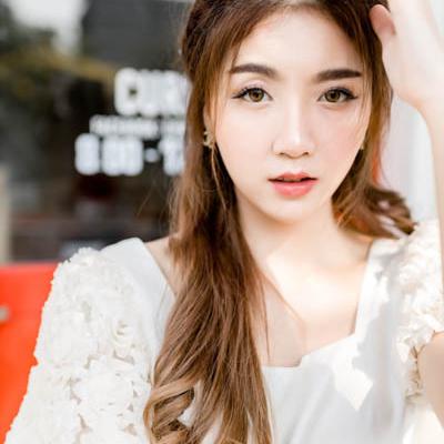 Sasi Ngiunwan Barbie Doll Smile - 13