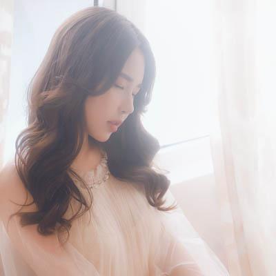 Công chúa váy trắng - Gái xinh Việt Nam 12