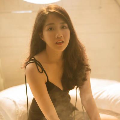 Nguyễn Hoàng Kiều Trinh - Thiên thần bóng tối 38