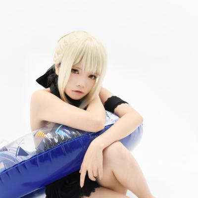 Saber Alter Swimsuit 18